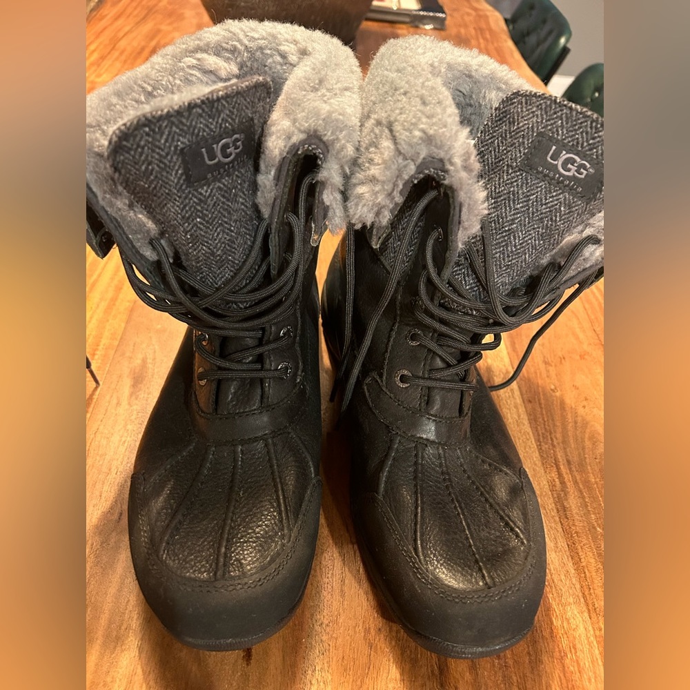 UGG men's snow boot 11